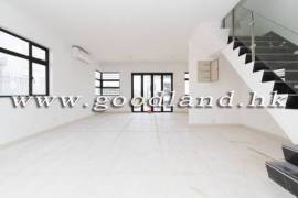 SAI KUNG Village House For Sale