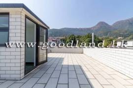 SAI KUNG Village House For Sale