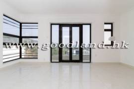 SAI KUNG Village House For Sale