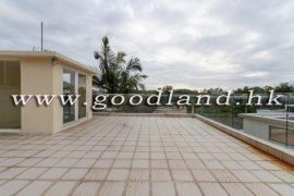 Sai Kung Village House for Sale with Green View &amp; Front Yard