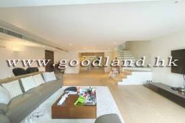SAI KUNG Village House For Sale