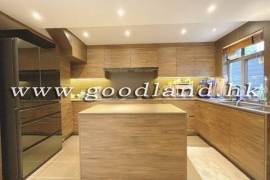 SAI KUNG Village House For Sale