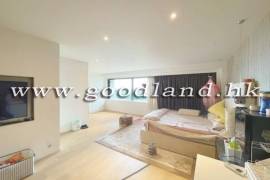 SAI KUNG Village House For Sale