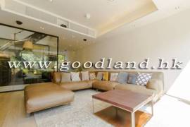 Clear Water Bay Villa For Sale