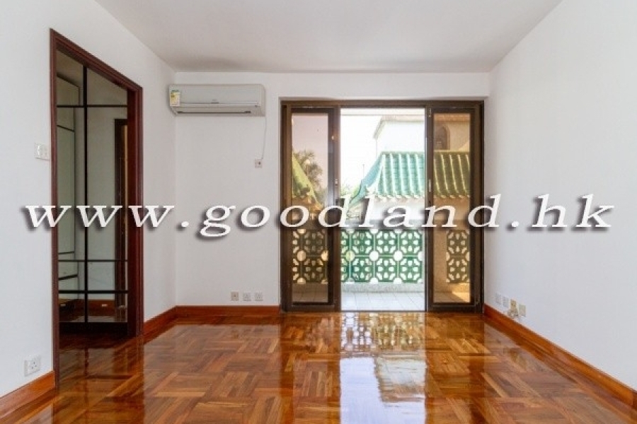 CLEAR WATER BAY Upper Duplex Village House with Private Rooftop For Rent