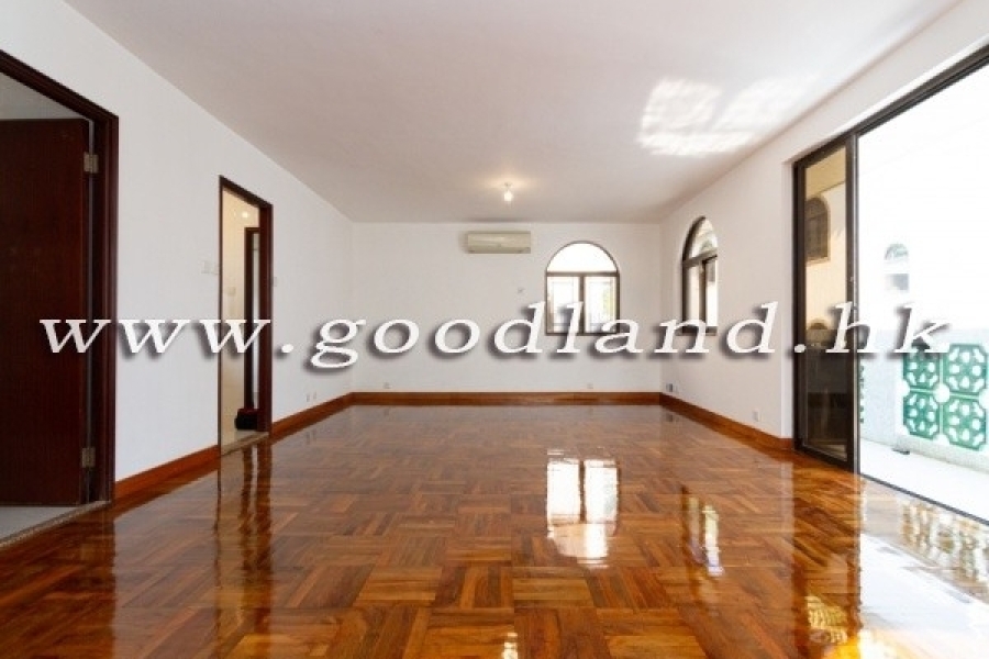 CLEAR WATER BAY Upper Duplex Village House with Private Rooftop For Rent