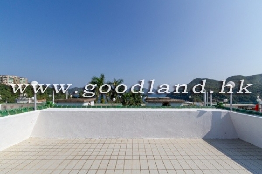 CLEAR WATER BAY Upper Duplex Village House with Private Rooftop For Rent