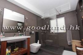 Clear Water Bay Villa For Sale
