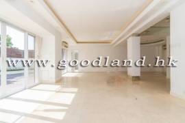 Clear Water Bay Villa For Sale