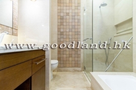 SAI KUNG Prestigious Villa with Greenery View For Sale