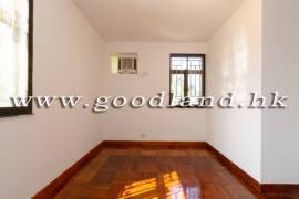 CLEAR WATER BAY Village House with Lawn Garden, Sea and Greenery View For Rent