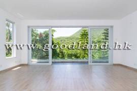 CLEAR WATER BAY Village House with Huge Garden and Mountain View For Rent