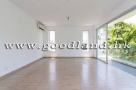 CLEAR WATER BAY Village House with Huge Garden and Mountain View For Rent