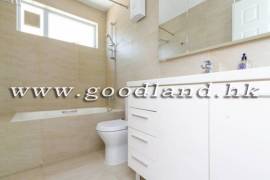 CLEAR WATER BAY Village House with Huge Garden and Mountain View For Rent