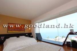 Clear Water Bay Villa For Sale