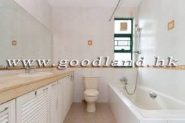 CLEAR WATER BAY Village House with Lovely Garden and Parking For Rent
