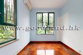 CLEAR WATER BAY Village House with Lovely Garden and Parking For Rent