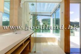 Clear Water Bay Villa For Sale