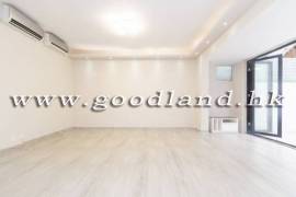 Clear Water Bay Villa For Sale