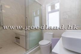 CLEAR WATER BAY Detached Village House with New Renovation and Garden For Rent