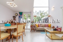 Sai Kung Hebe Villa For Sale