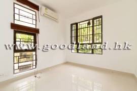CLEAR WATER BAY Village House with Sea and Greenery Views For Rent