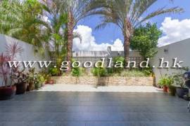 Clear Water Bay Villa For Sale