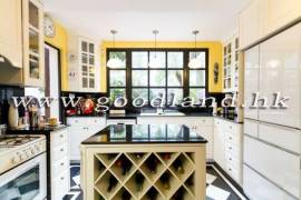 Clear Water Bay Villa For Sale