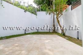 Clear Water Bay Villa For Sale