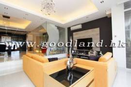 Clear Water Bay Villa For Sale