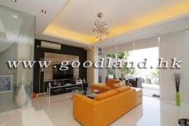 Clear Water Bay Villa For Sale