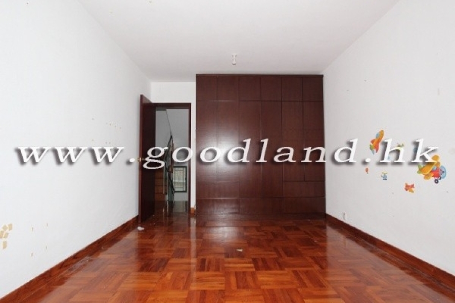 CLEAR WATER BAY Village House with Stunning Sea View from Every Floor For Rent