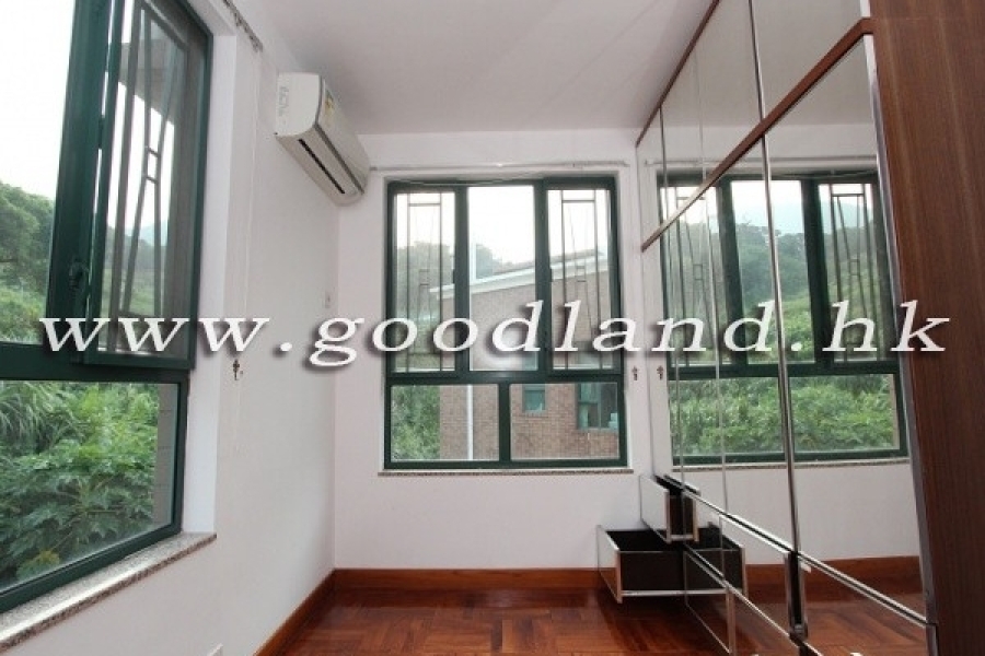 CLEAR WATER BAY Village House with Stunning Sea View from Every Floor For Rent