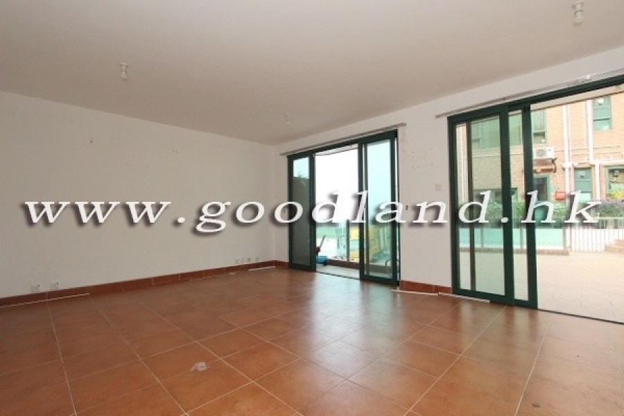 CLEAR WATER BAY Village House with Stunning Sea View from Every Floor For Rent