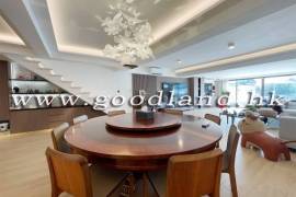 Clear Water Bay Villa For Sale