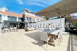 Clear Water Bay Villa For Sale