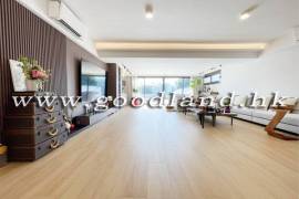 Clear Water Bay Villa For Sale