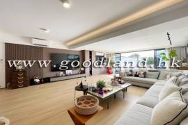 Clear Water Bay Villa For Sale