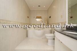 Clear Water Bay Villa For Sale
