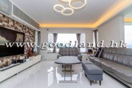 Clear Water Bay Villa For Sale