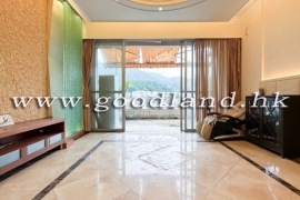 SAI KUNG Waterfront Villa with Spacious Living Area For Sale
