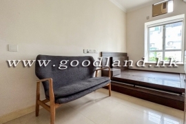 SAI KUNG Waterfront Villa with Spacious Living Area For Sale