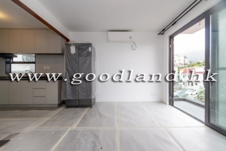 CLEAR WATER BAY Village House Close to Waterfront with Panoramic Sea View For Rent