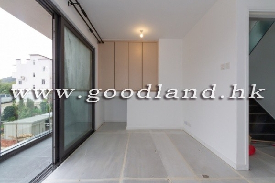 CLEAR WATER BAY Village House Close to Waterfront with Panoramic Sea View For Rent