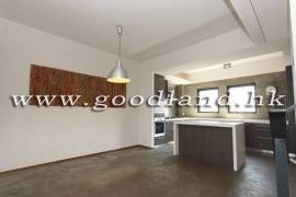 Clear Water Bay Villa For Sale