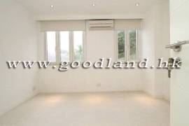SAI KUNG Village House For Sale