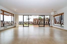 CLEAR WATER BAY Detached Village House with Huge Garden and Sea View For Rent