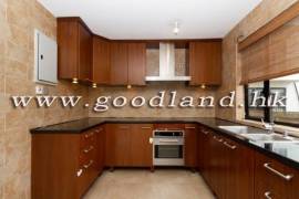 CLEAR WATER BAY Detached Village House with Huge Garden and Sea View For Rent