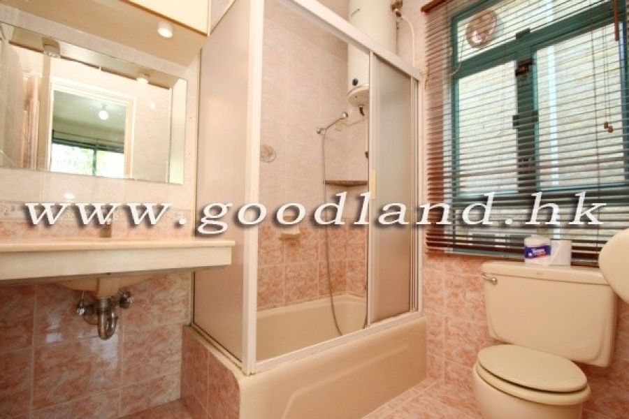 3BR Upper Duplex for Rent in Clear Water Bay | Rooftop Garden