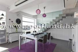 CLEAR WATER BAY Village House with Huge Garden, Private Gate and Open Sea View For Rent